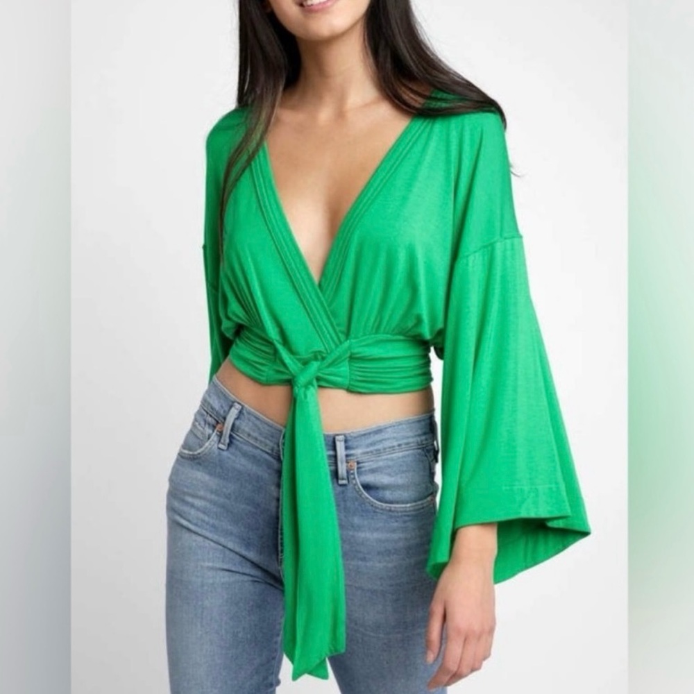 NWOT Free People “That’s A Wrap” Kelly Green Tie Front Boho Top Large - Picture 5 of 10